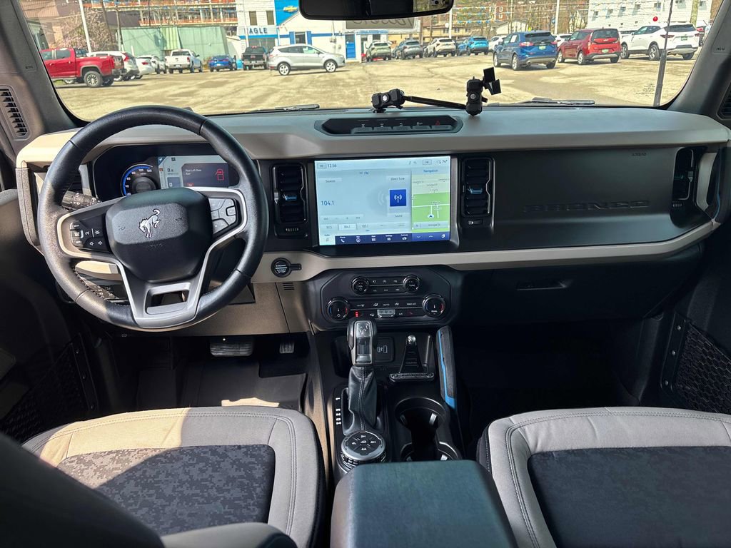 Used 2022 Ford Bronco Wildtrak AWD/4WD image 25