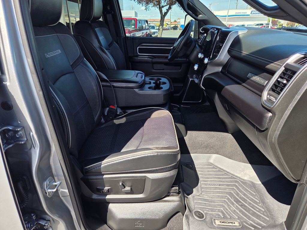 Used 2024 RAM 2500 Laramie w/ Sport Appearance Package AWD/4WD image 17