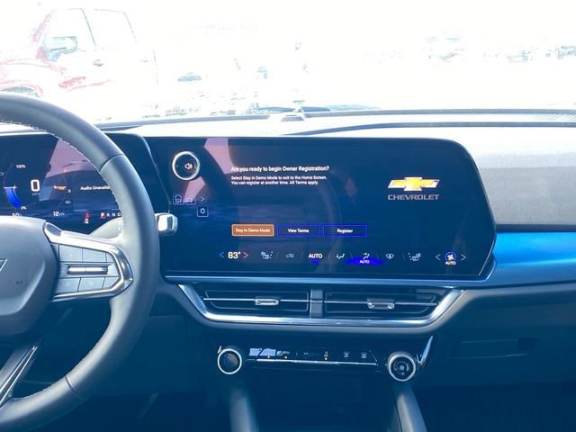 New 2026 Chevrolet Equinox EV LT image 18
