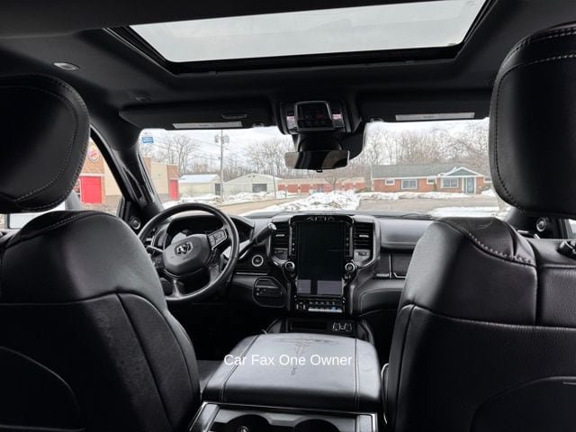 Used 2024 RAM 3500 Limited w/ Night Edition AWD/4WD image 6