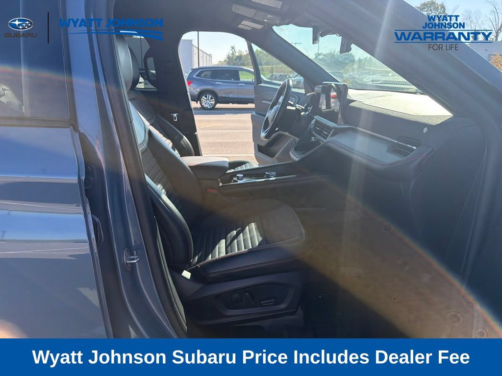 Used 2025 Ford Explorer ST-Line w/ Premium Package AWD/4WD image 35