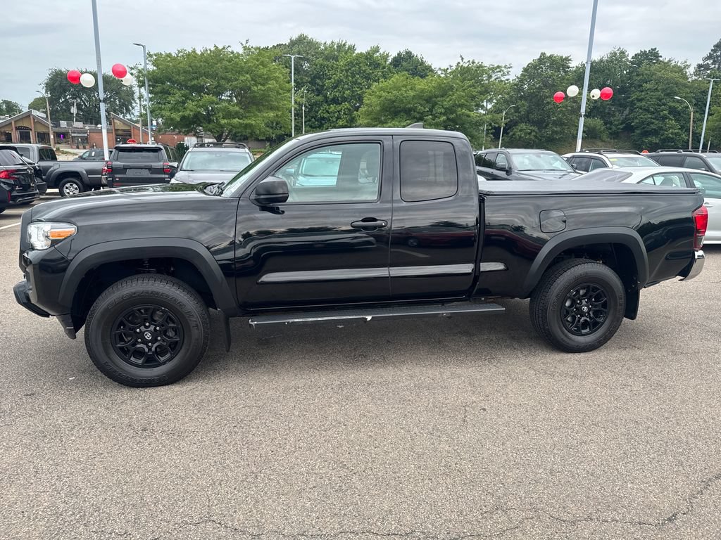 Used 2019 Toyota Tacoma SR w/ SX Package AWD/4WD image 4