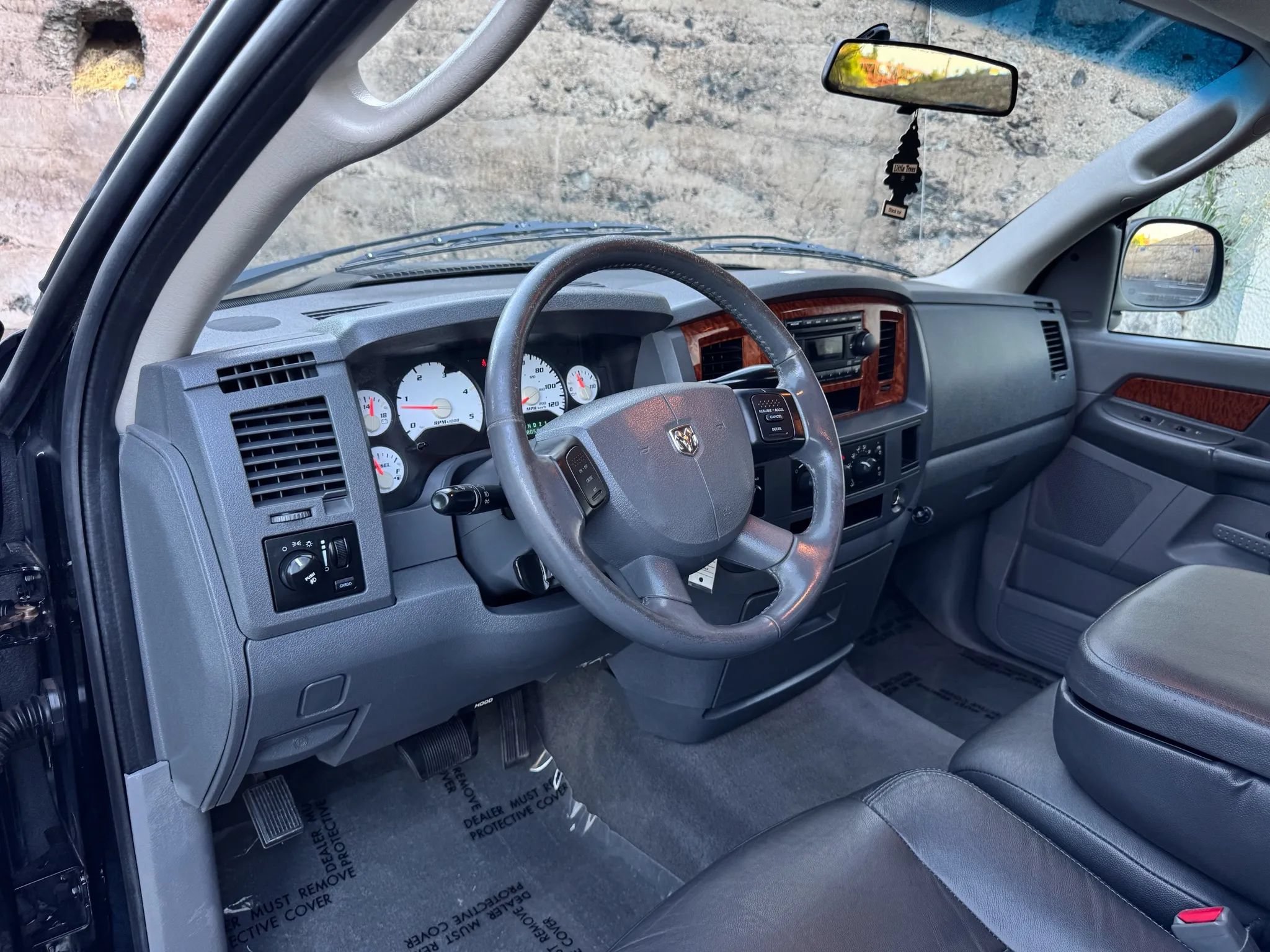 Used 2006 Dodge Ram 2500 Truck SLT AWD/4WD image 17
