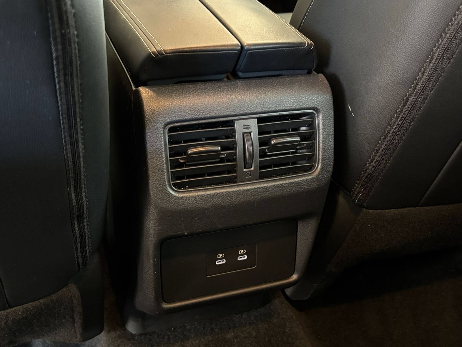 Used 2026 Nissan Rogue SL FWD image 25