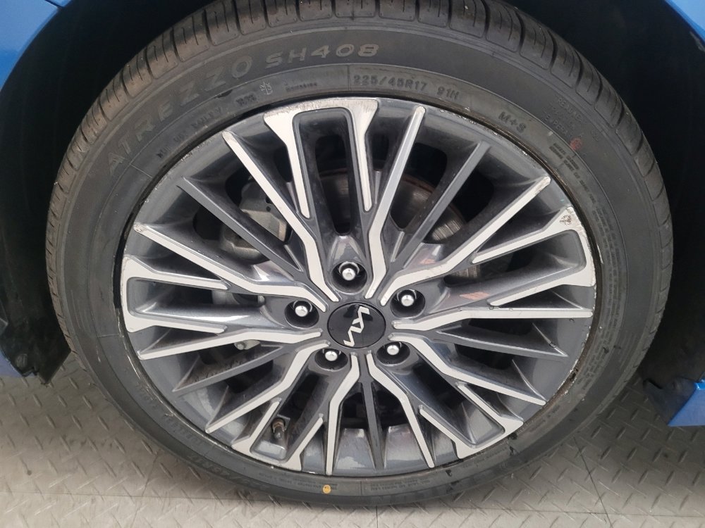 Used 2023 Kia Forte GT-Line w/ GT-Line Premium Package image 31