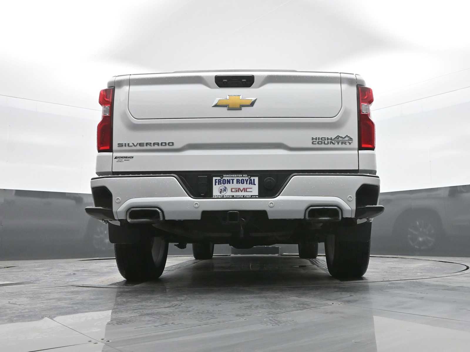 Used 2024 Chevrolet Silverado 1500 High Country image 40