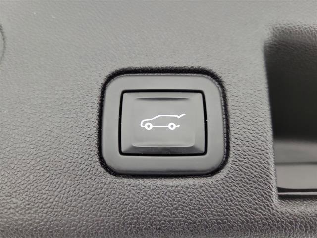 Used 2020 Chevrolet Equinox Premier image 9