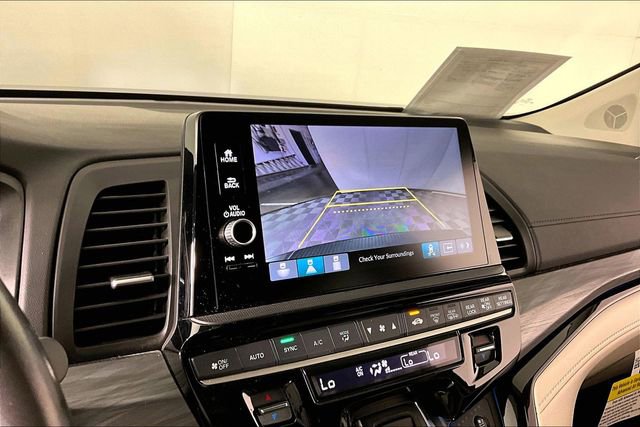 Used 2025 Honda Odyssey Elite image 13