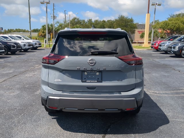 Used 2024 Nissan Rogue SL w/ SL Premium Package FWD image 7
