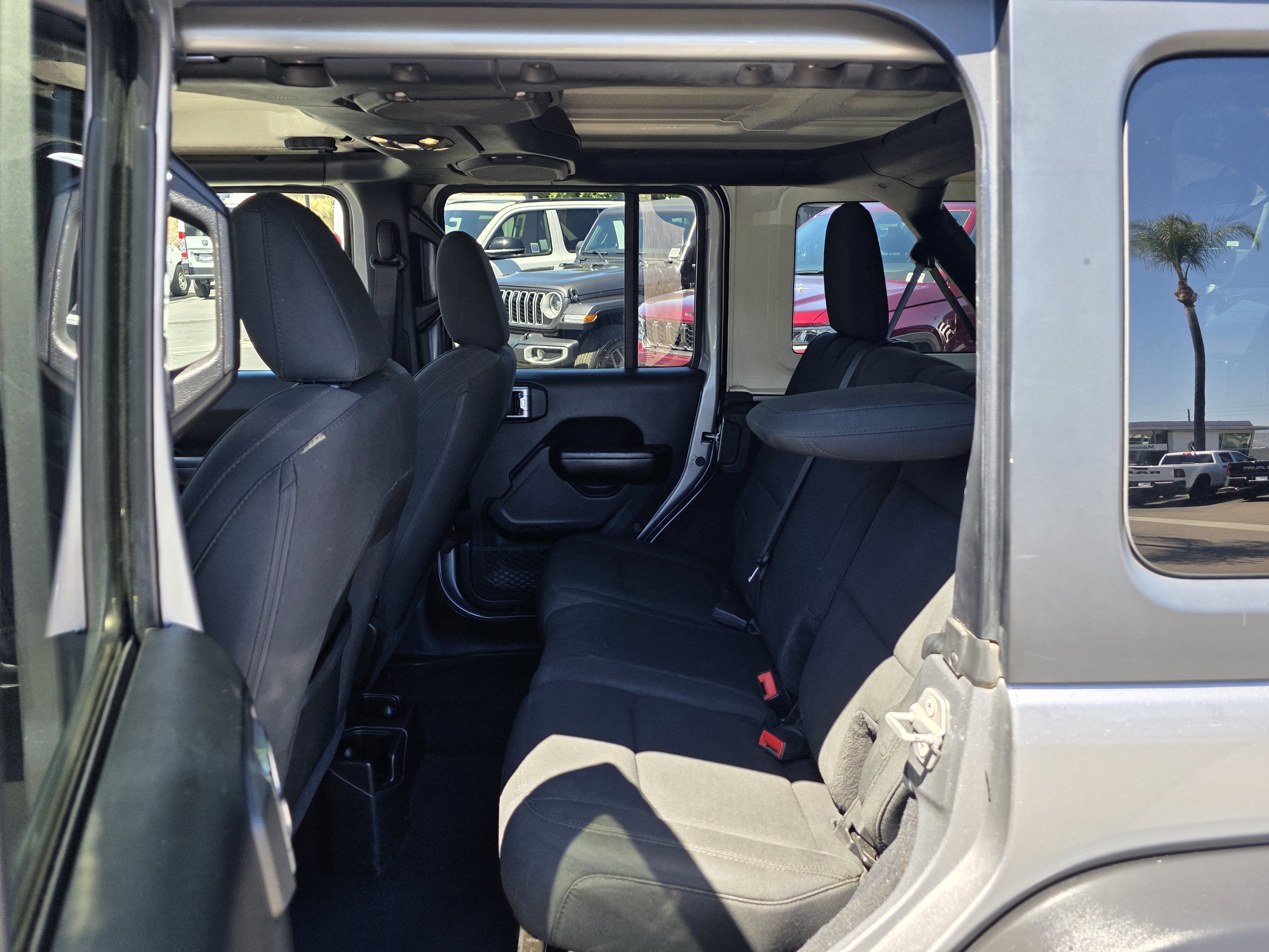 Used 2020 Jeep Wrangler Unlimited Sport S AWD/4WD image 18