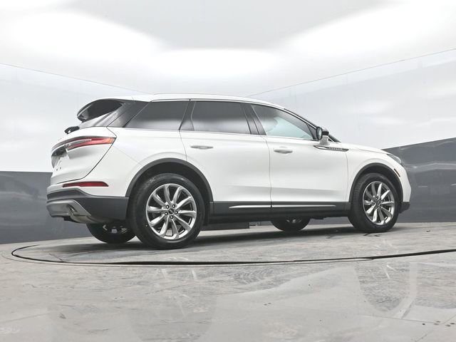 Used 2022 Lincoln Corsair AWD w/ Premium Package image 24