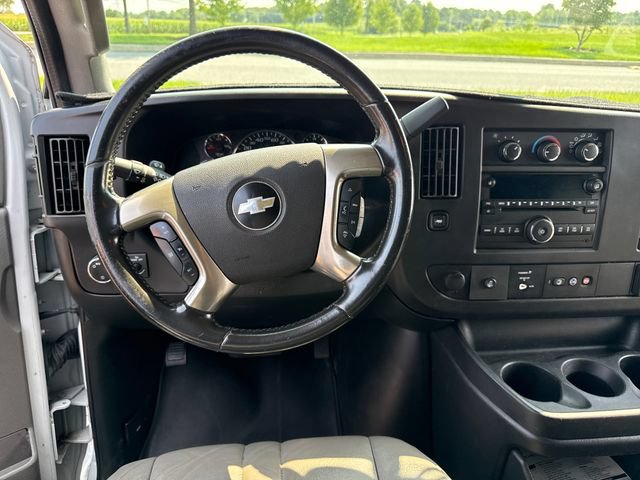 Used 2018 Chevrolet Express 3500 Extended w/ Driver Convenience Package RWD image 16
