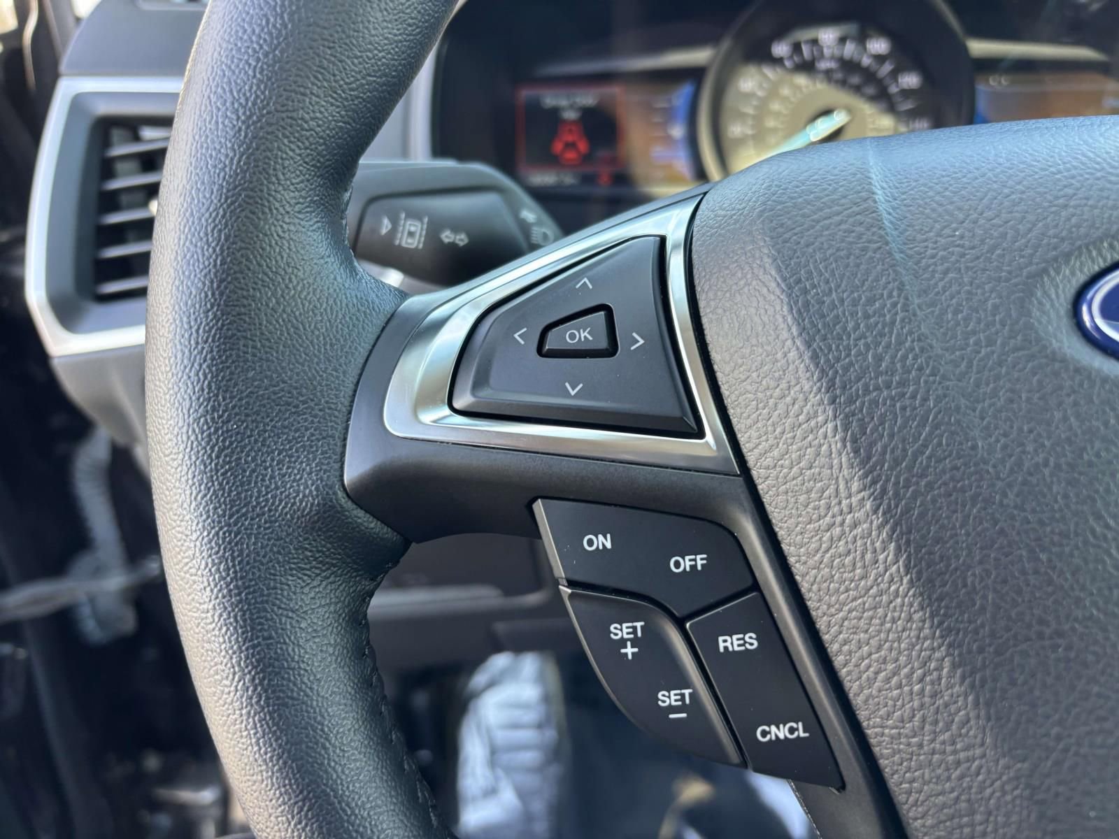 Used 2022 Ford Edge SEL w/ Convenience Package image 19