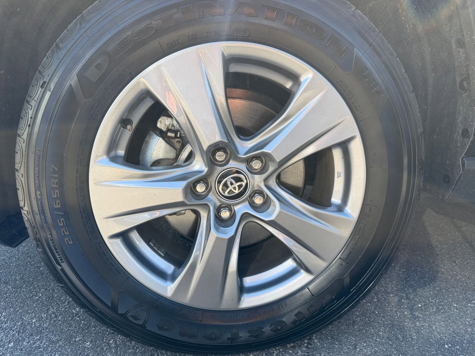 Used 2025 Toyota RAV4 LE image 27