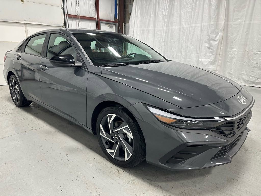 Used 2025 Hyundai Elantra Sport