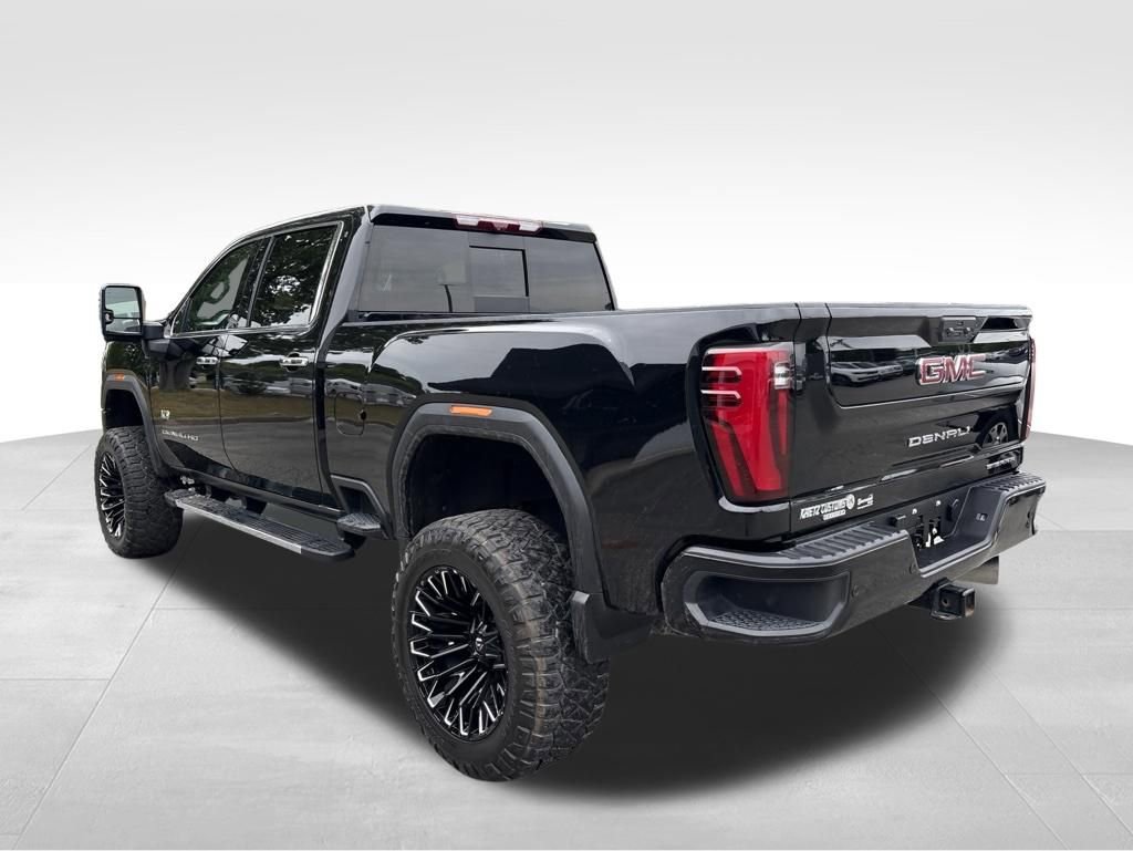 Used 2025 GMC Sierra 2500 Denali w/ Denali Reserve Package AWD/4WD image 3