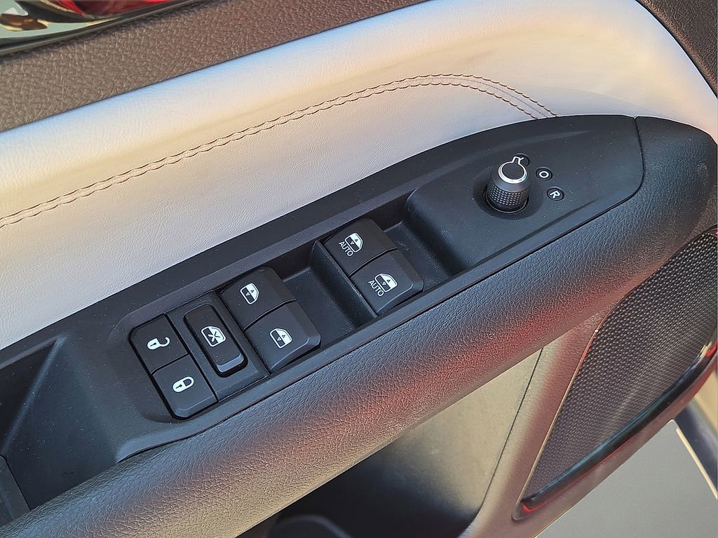 Used 2025 Jeep Compass Limited AWD/4WD image 23