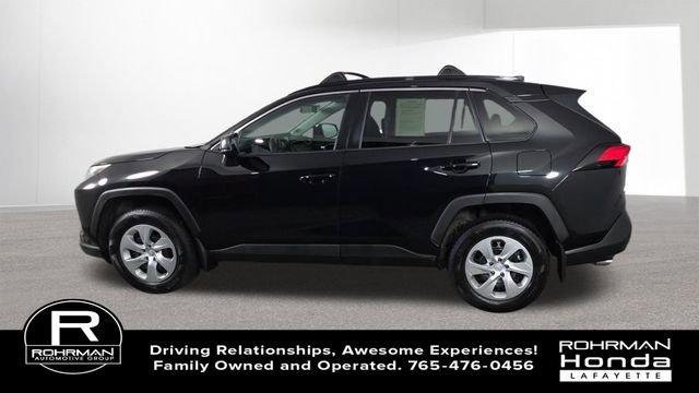 Used 2021 Toyota RAV4 LE AWD/4WD image 6