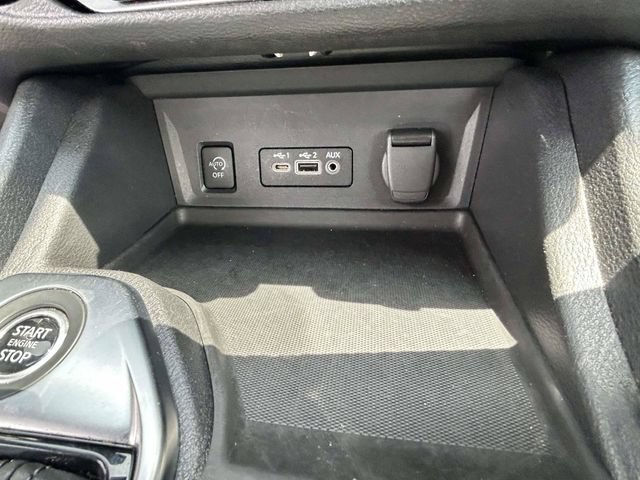 Used 2024 Nissan Sentra SV FWD image 18