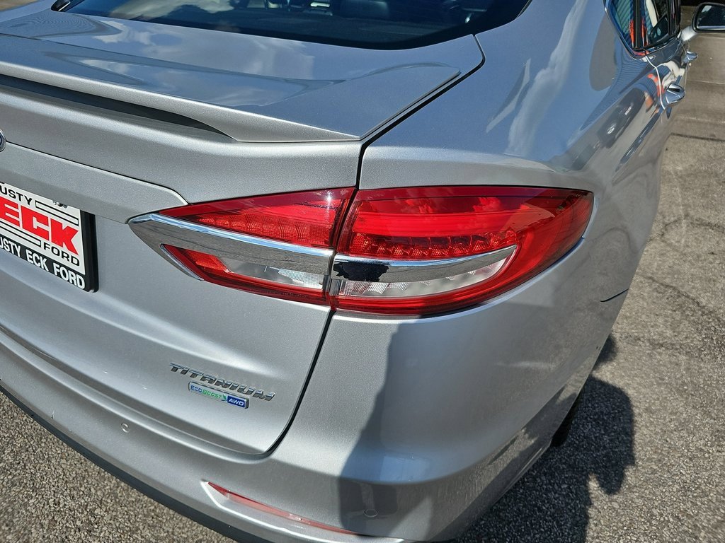 Used 2019 Ford Fusion Titanium image 33
