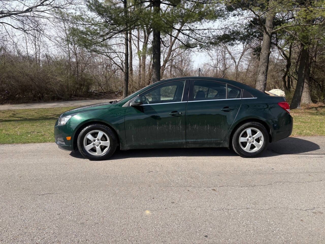 Used 2014 Chevrolet Cruze LT image 2
