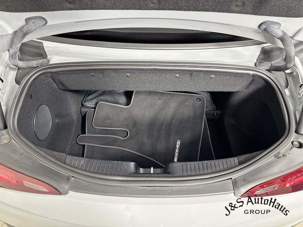 Used 2022 Mercedes-Benz SL 55 AMG 4MATIC w/ Driver Assistance Package image 34