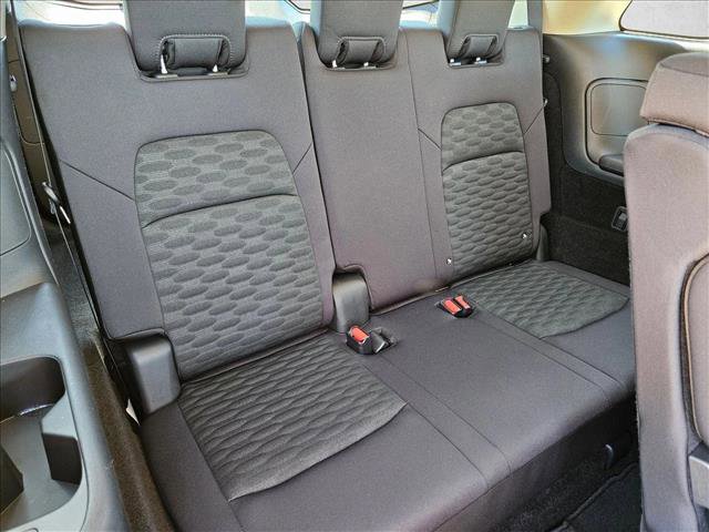 Used 2025 Nissan Pathfinder SV AWD/4WD image 19
