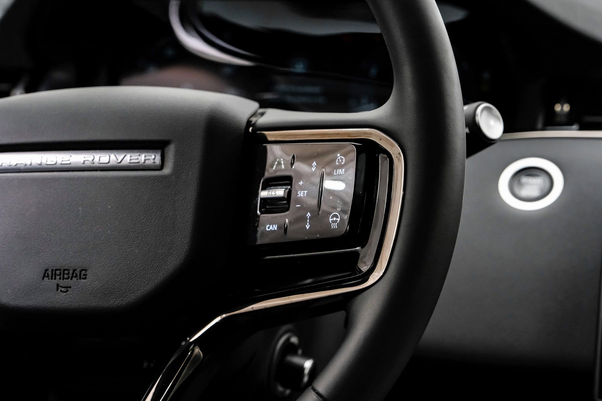 Used 2024 Land Rover Range Rover Evoque S image 21