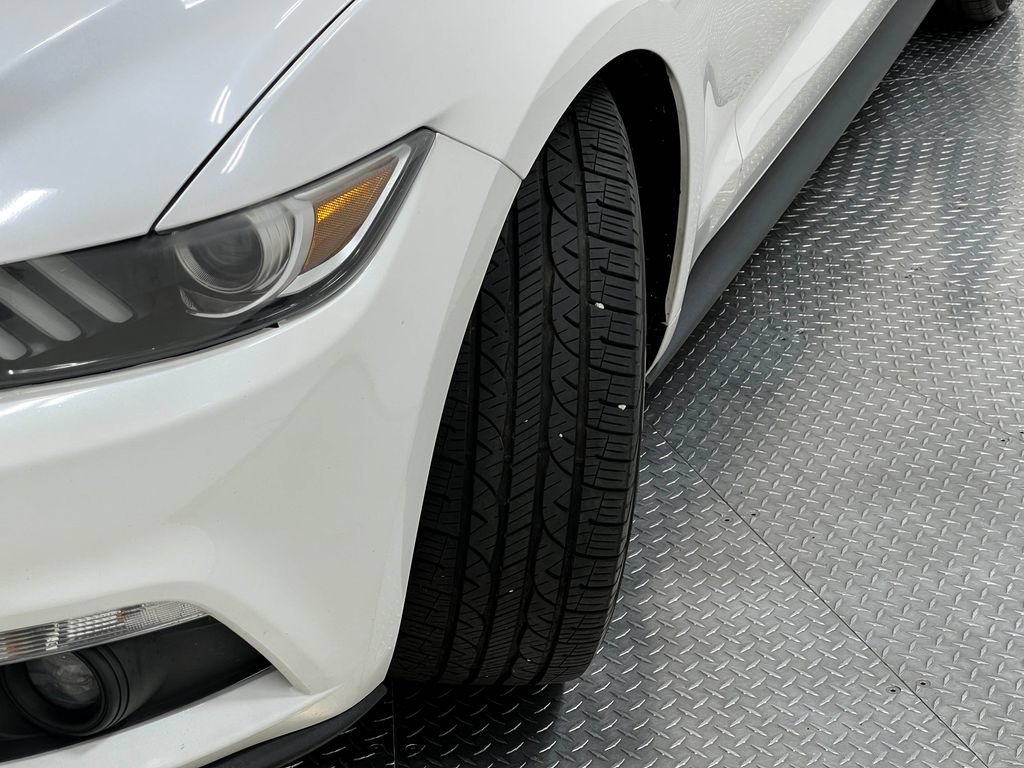 Used 2017 Ford Mustang GT Premium RWD image 38
