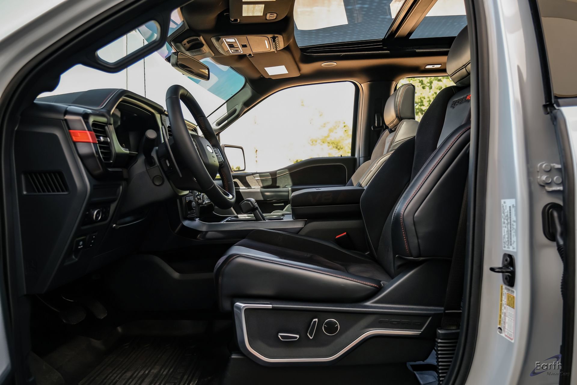 Used 2025 Ford F150 Raptor w/ Equipment Group 803A Raptor R image 40