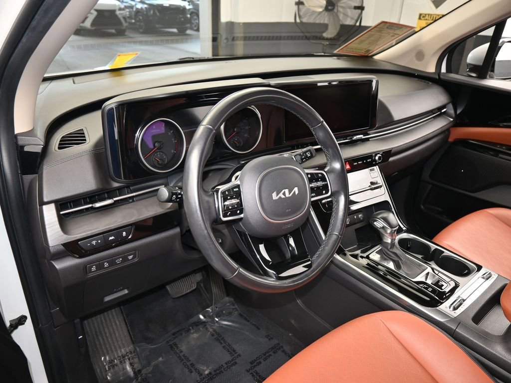 Used 2022 Kia Carnival SX image 10