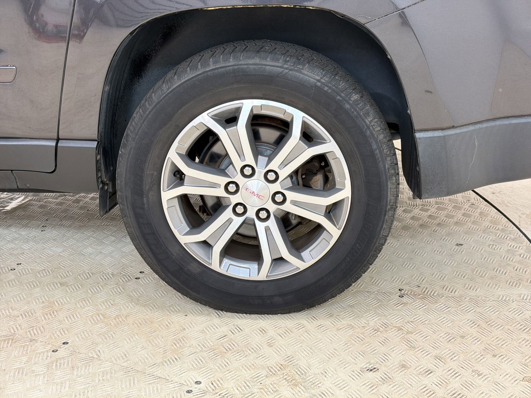 Used 2016 GMC Acadia SLT FWD image 11