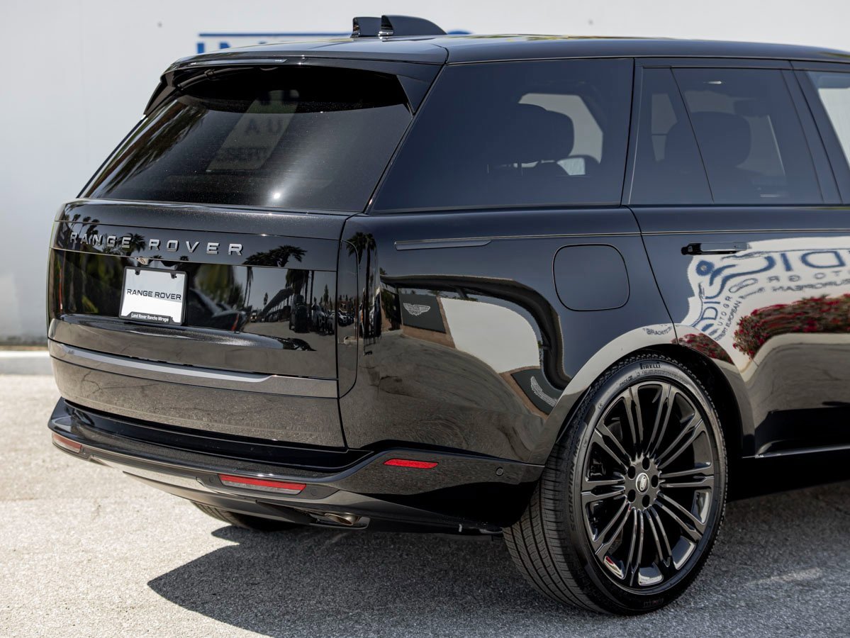 New 2025 Land Rover Range Rover Autobiography image 7