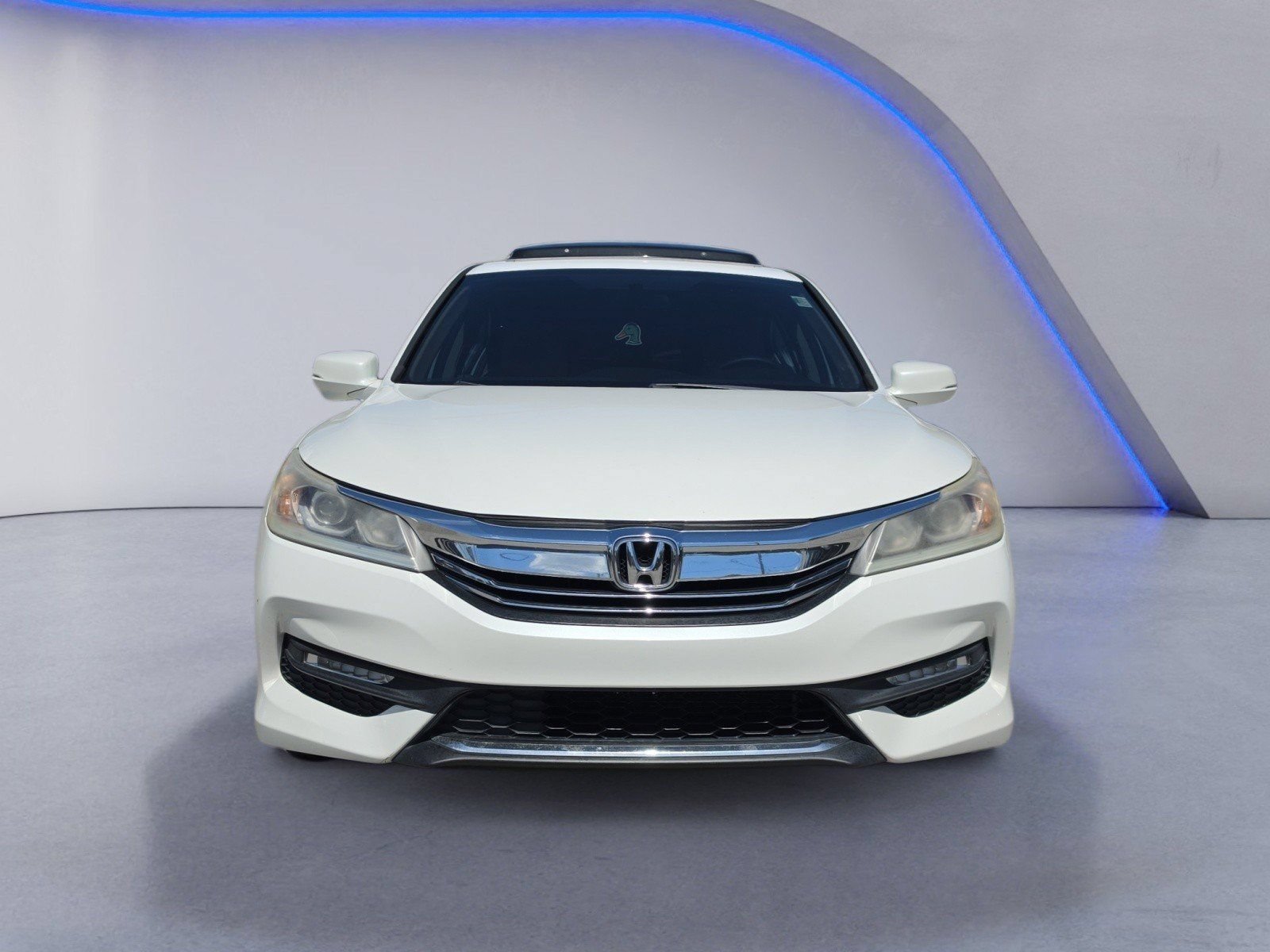 Used 2016 Honda Accord EX image 8