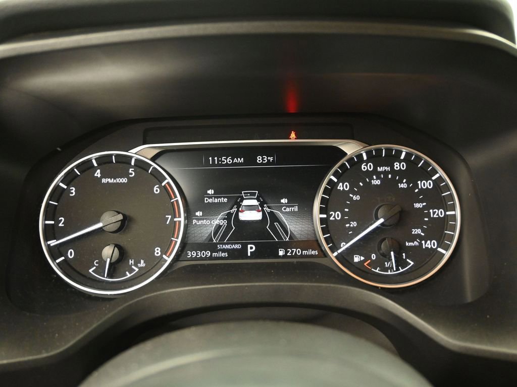 Used 2024 Nissan Rogue SV image 11