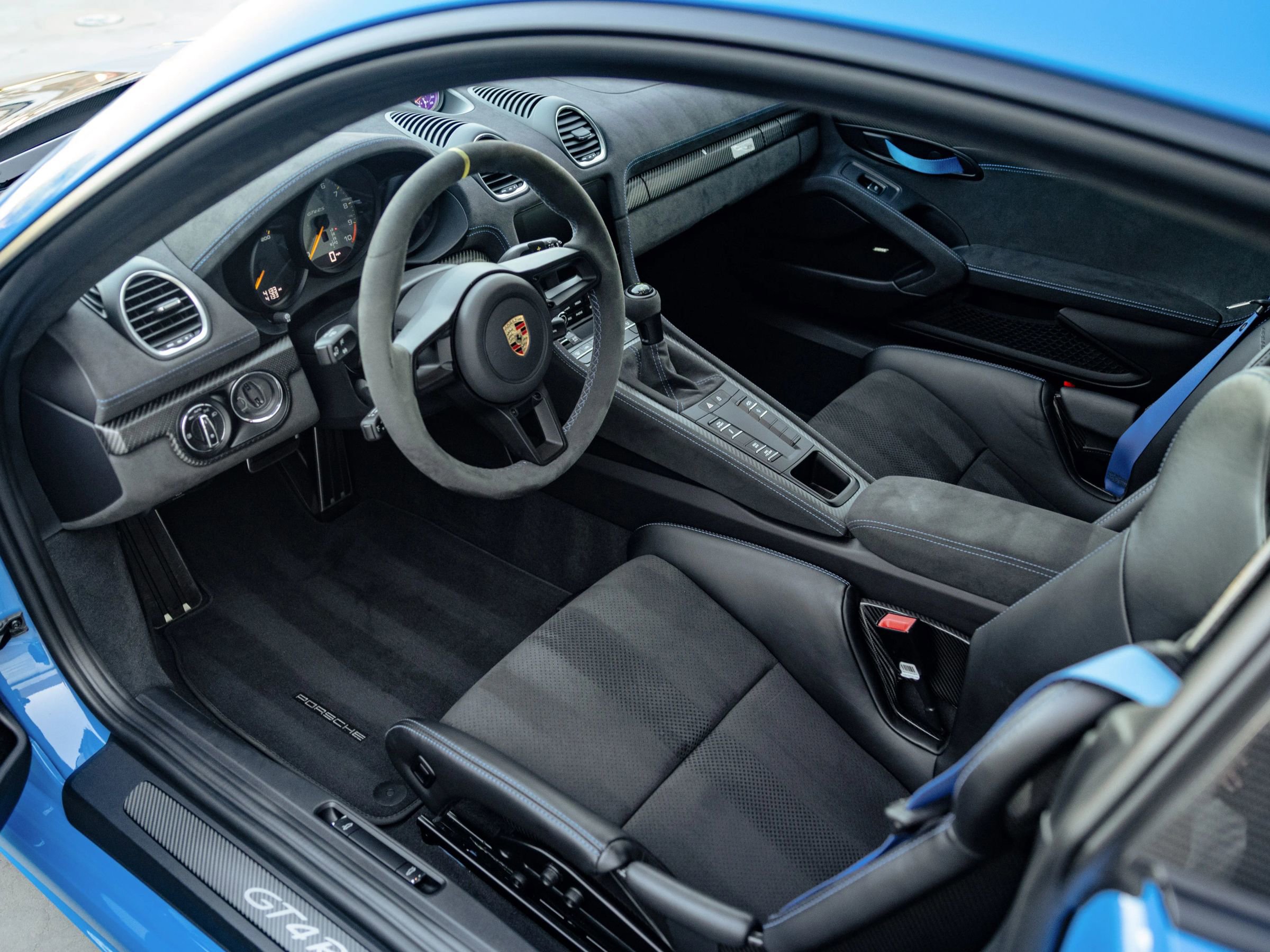 Used 2024 Porsche 718 Cayman GT4 RS image 10