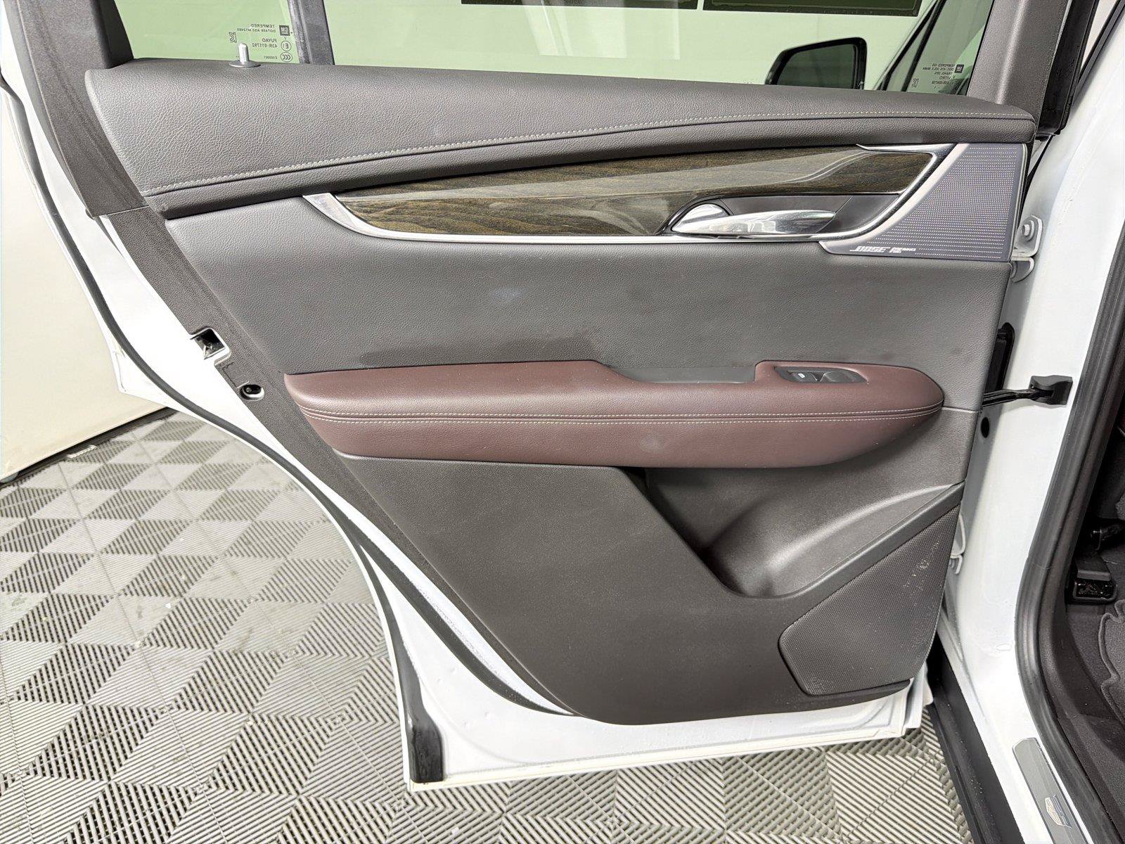 Used 2023 Cadillac XT6 Premium Luxury FWD image 23