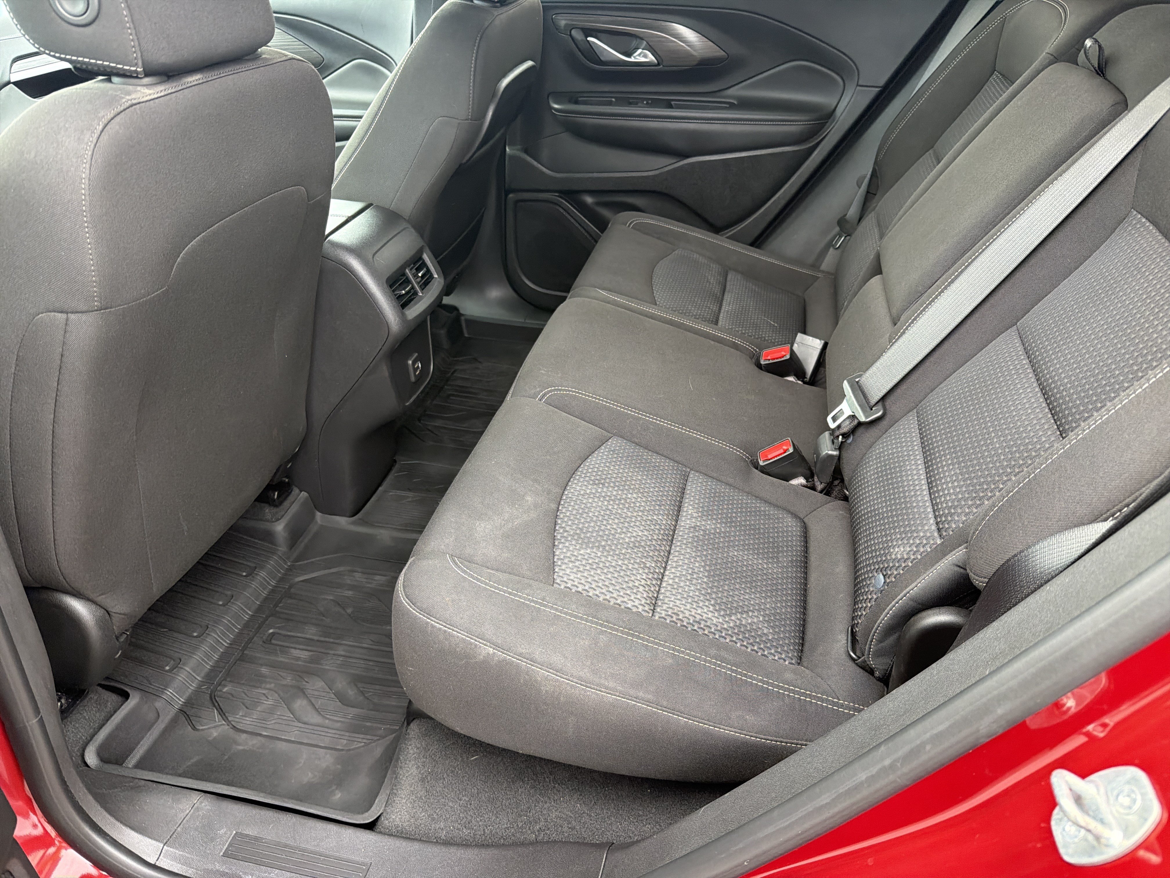Certified 2023 GMC Terrain SLE w/ Driver Convenience Package FWD image 21