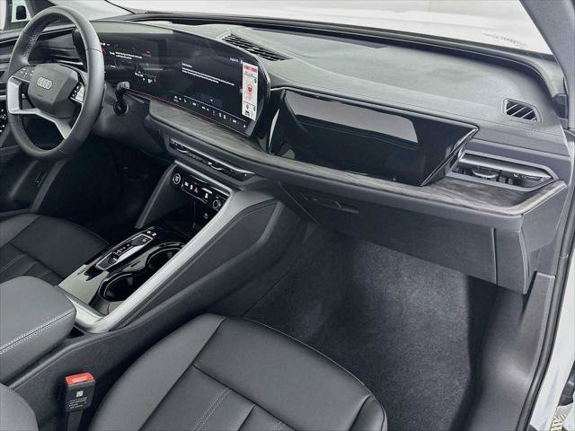 Certified 2025 Audi Q5 Premium w/ Premium Plus AWD/4WD image 27