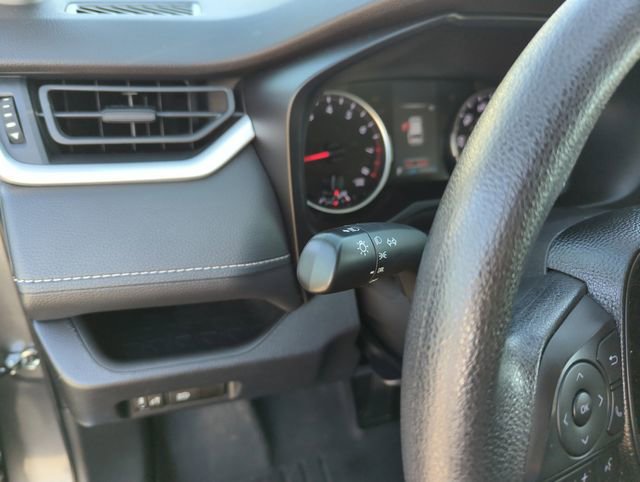 Used 2021 Toyota RAV4 LE image 20