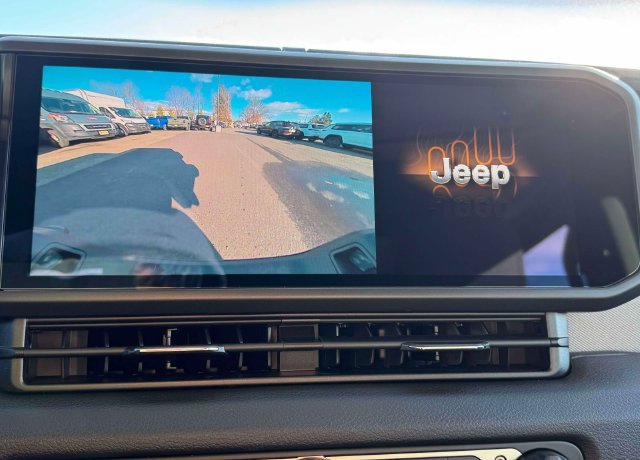 New 2026 Jeep Gladiator Sport AWD/4WD image 13
