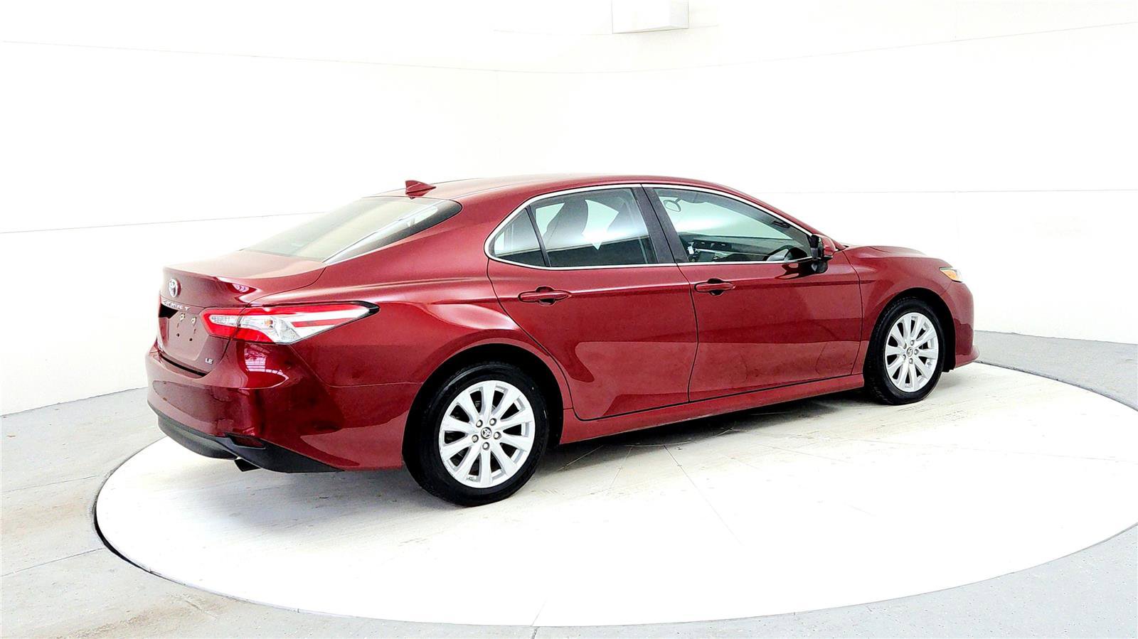 Used 2019 Toyota Camry LE w/ Carpet Mat Package image 6