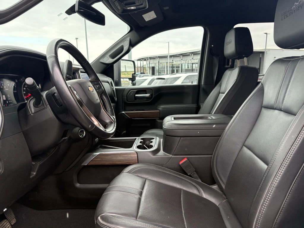 Used 2022 Chevrolet Silverado 2500 High Country w/ Z71 Off-Road Package image 10