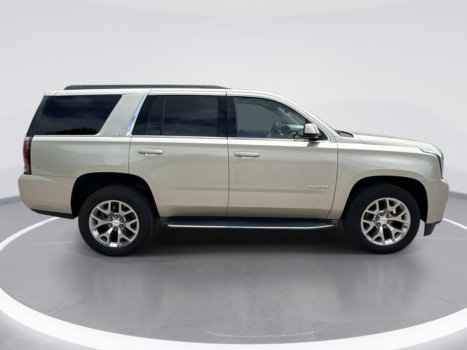 Used 2015 GMC Yukon SLT AWD/4WD image 9