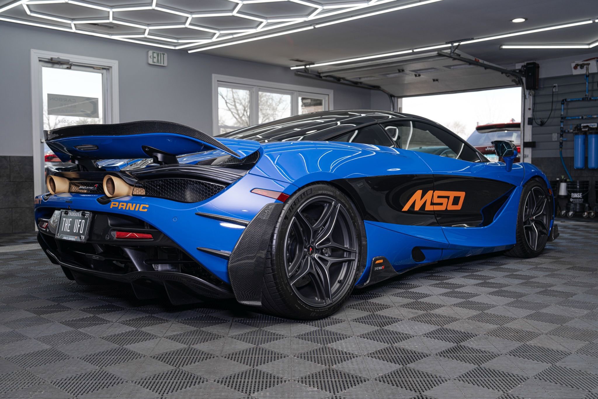 Used 2018 McLaren 720S Performance image 12
