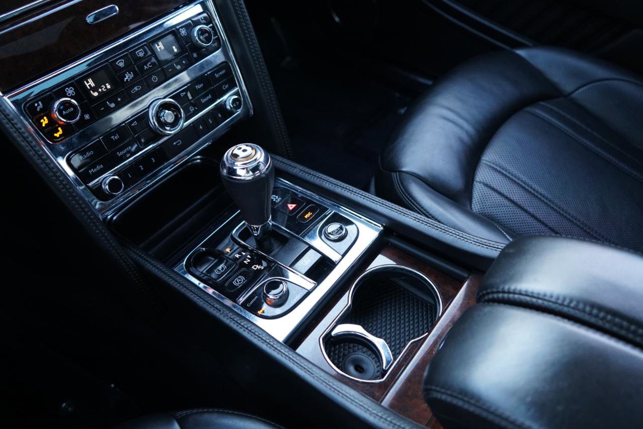 Used 2019 Bentley Mulsanne image 41
