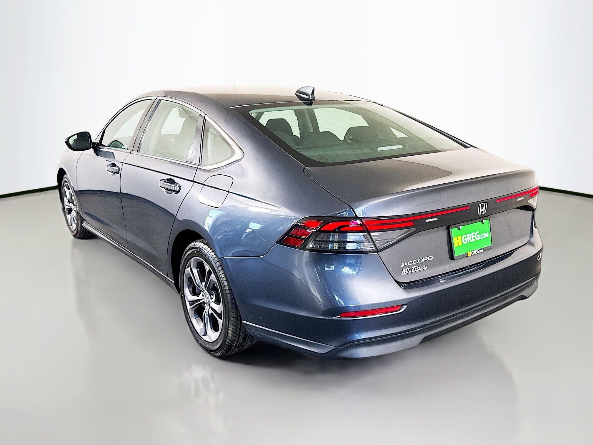 Used 2023 Honda Accord EX image 7