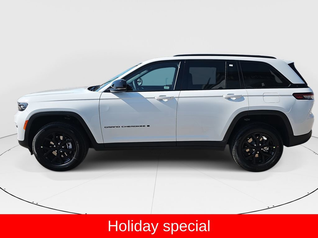 New 2025 Jeep Grand Cherokee Altitude image 6