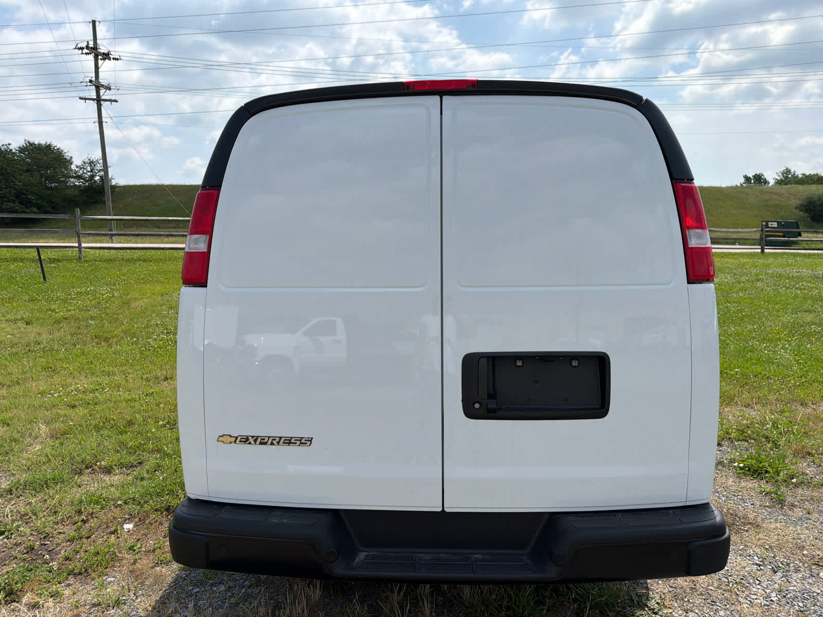 New 2026 Chevrolet Express 3500 w/ Driver Convenience Package RWD image 7