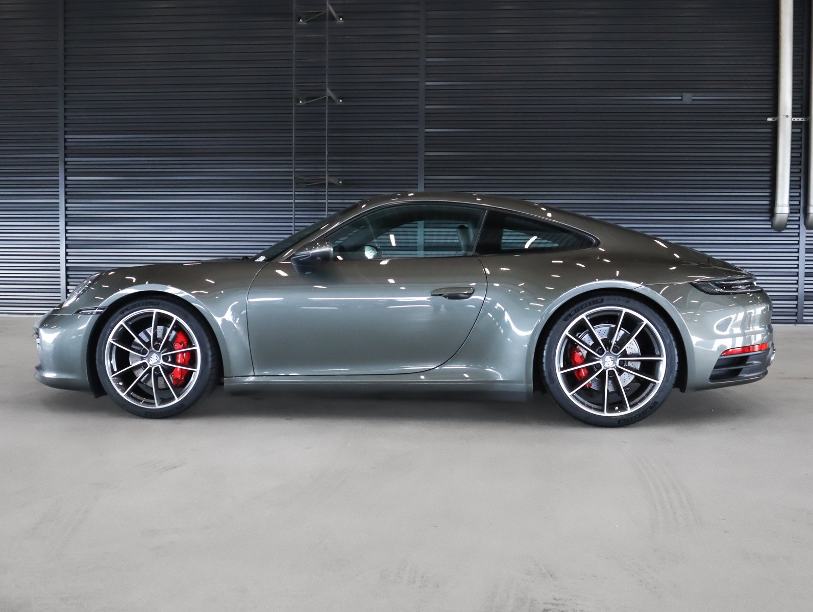 Used 2021 Porsche 911 Carrera S image 2